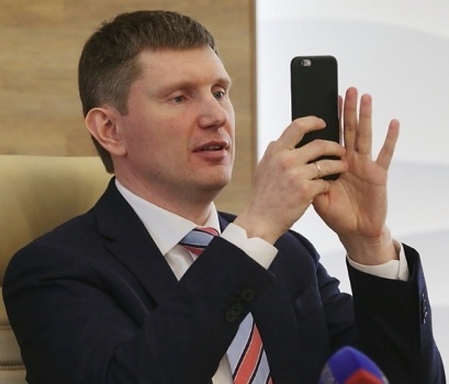 Решетников, Максим, Геннадьевич, отставка, Пермь, Прикамье, губернатор, Кремль, Вайно, Кириенко, антирейтинг, протесты, митинги, скандалы