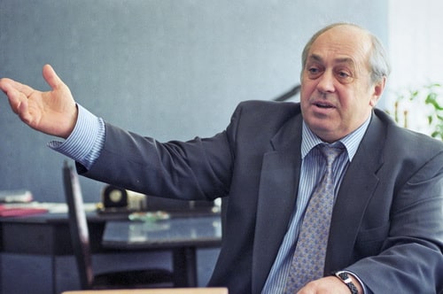 Ровт Алекс: орден украинский, паспорт американский, аммиак российский