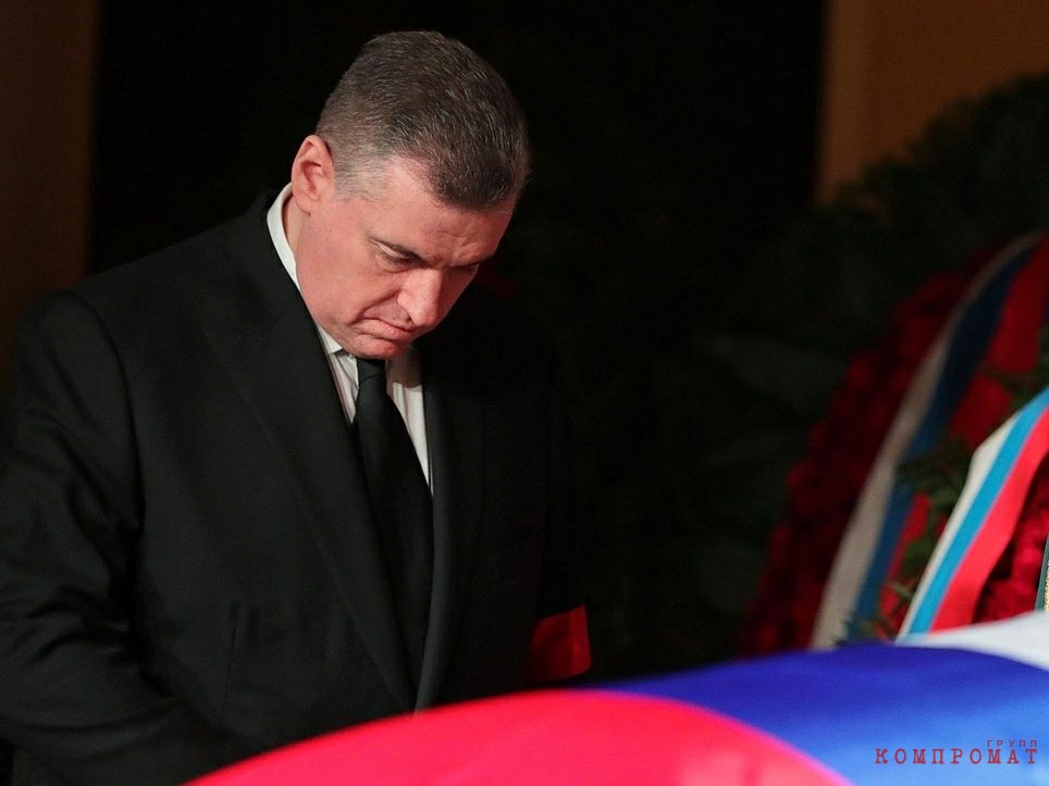 Леонид Слуцкий у гроба Владимира Жириновского utiqhxikxiqrkmp